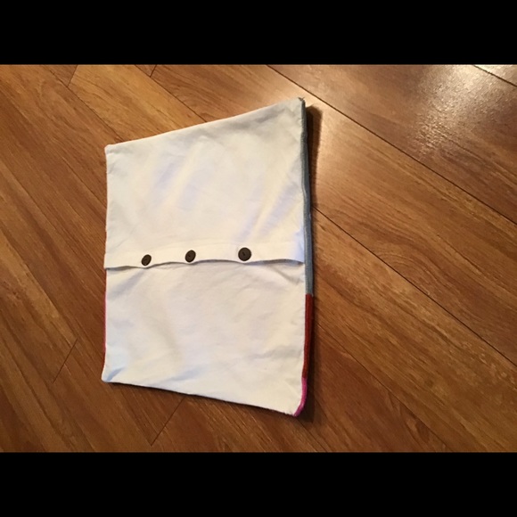 WEST ELM MULTI COLOURED TRIANGLE PILLOW CASES - Picture 2 of 2